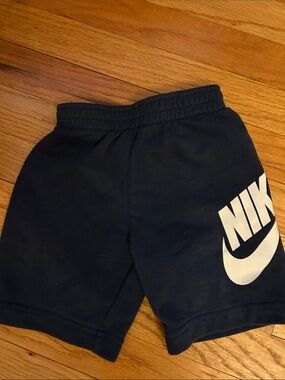 Nike 4T shorts